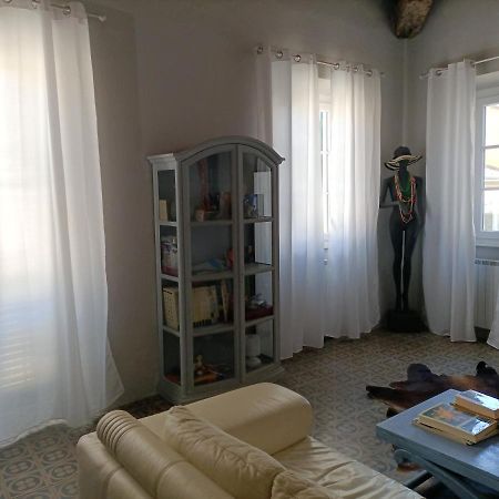 Вилла Casa Di Titta Vicino Al Mare Виареджо Экстерьер фото